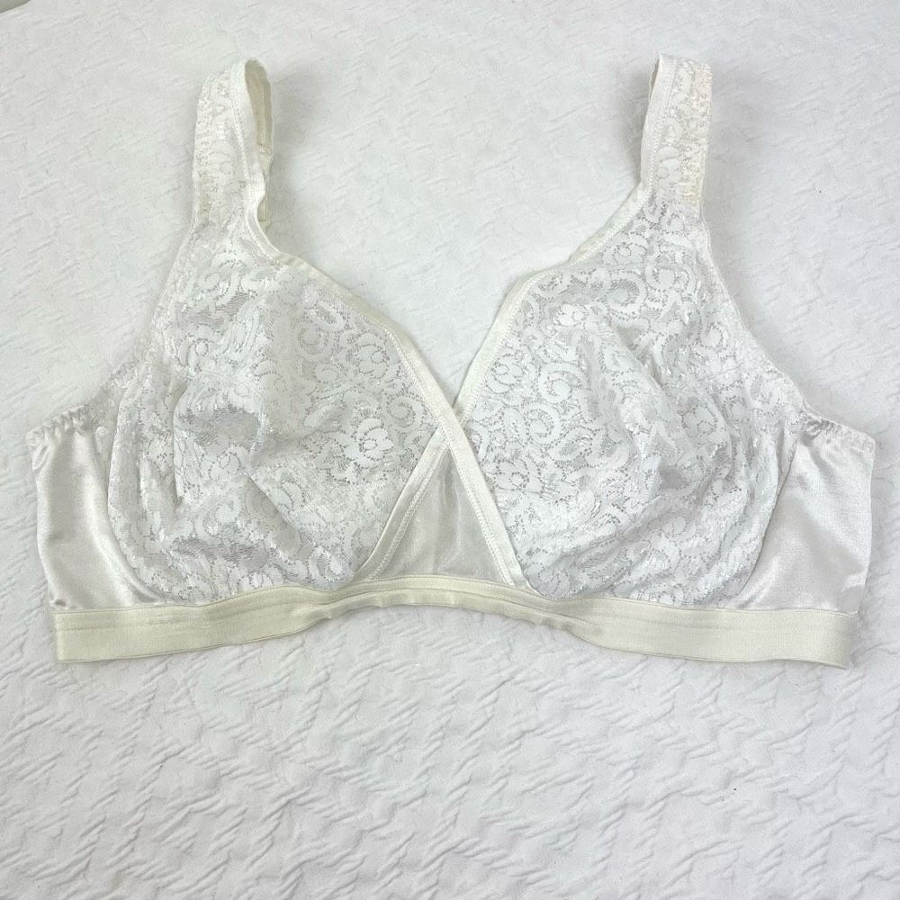 BUY 1 GET 1 FREE Playtex everyday basics 38d 5205 white